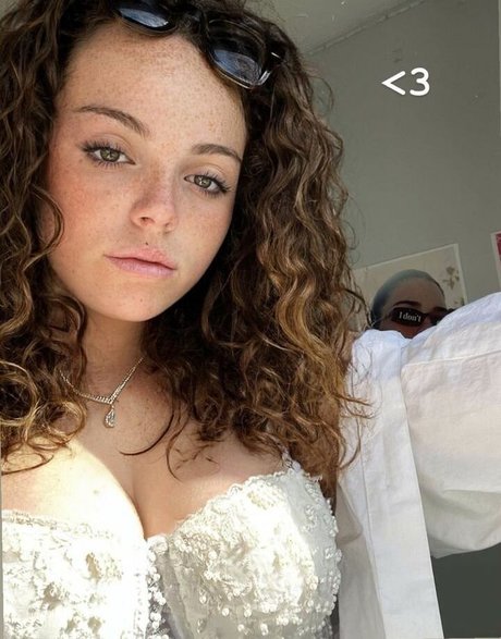 Hannah B star hd pictures