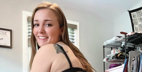 blonde cum onlyfans beautiful photo