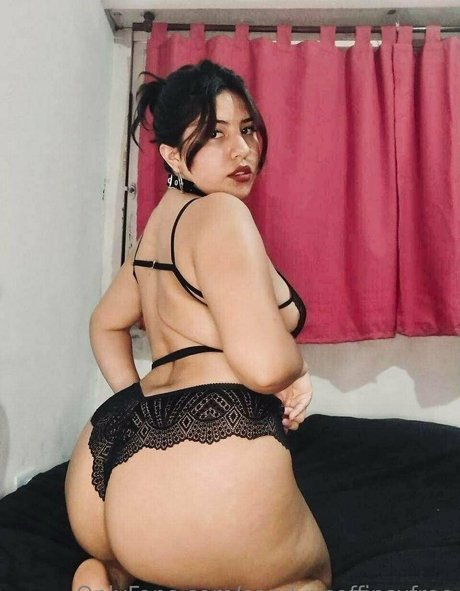 candyxcoffinsxfree nude model img