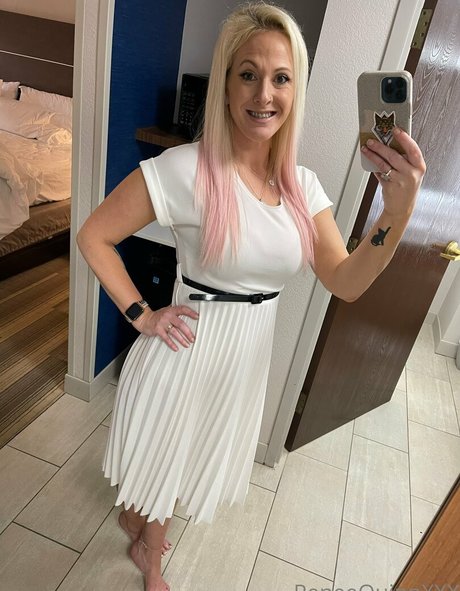 reneequinnxxx best actress photos