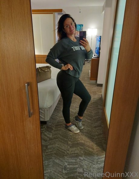 reneequinnxxx model exclusive galleries