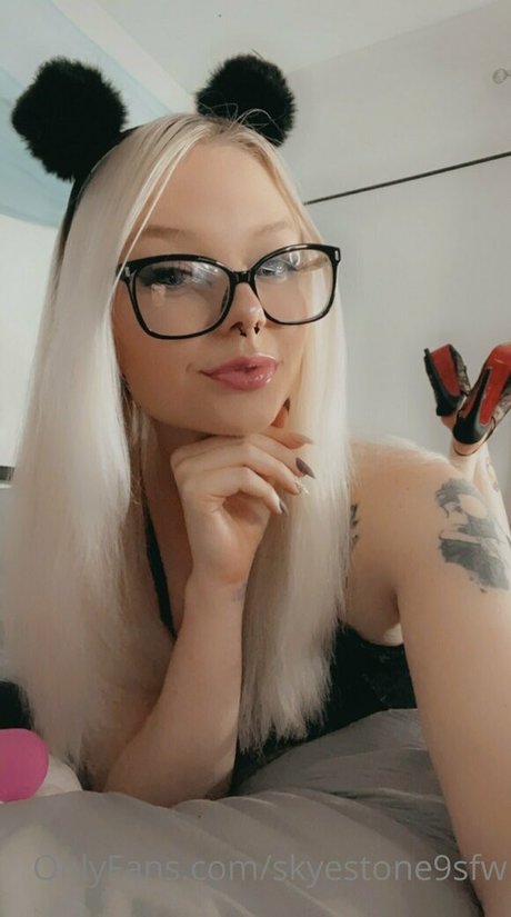 skyestone9sfw nudes actress img