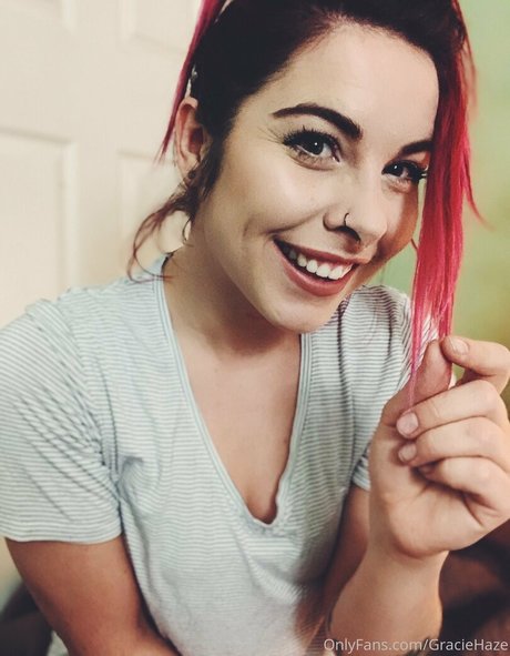 graciehaze erotic star img