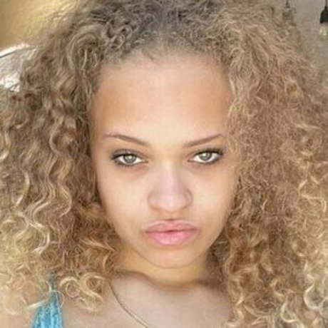 tudorcity art actress img