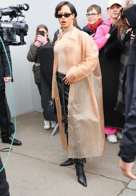 Taylor Russell sex actress picture