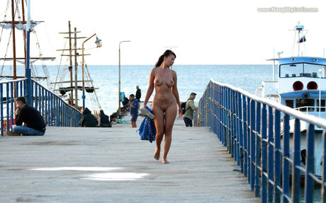 Naughty Lada nude pornstar pics