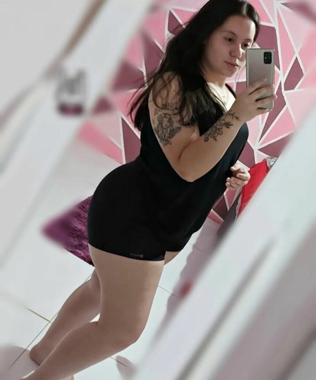 ketlim isaadc naked pornstar image