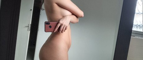 Ysseneg model hd pics