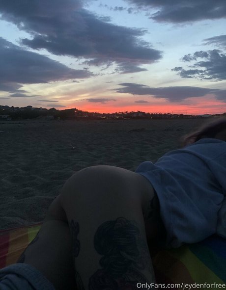 jeydenforfree nude model galleries