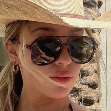 Payton Sartain beautiful star galleries