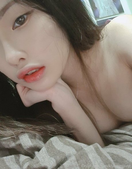 teacher milf onlyfans art nude archive