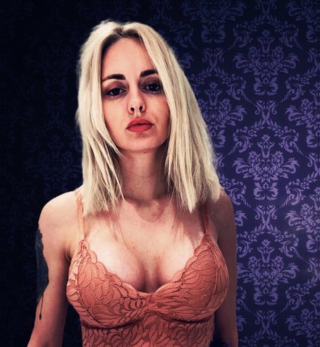 laraonelove star high quality archive