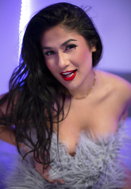 onlynadeshi star top pic