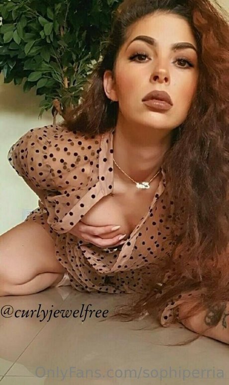 sophiperria nude actress img