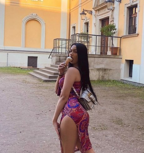 Emilia Szymanska pornstar free photos