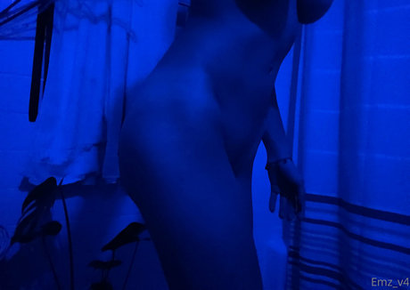 emz v3 sex actress galleries