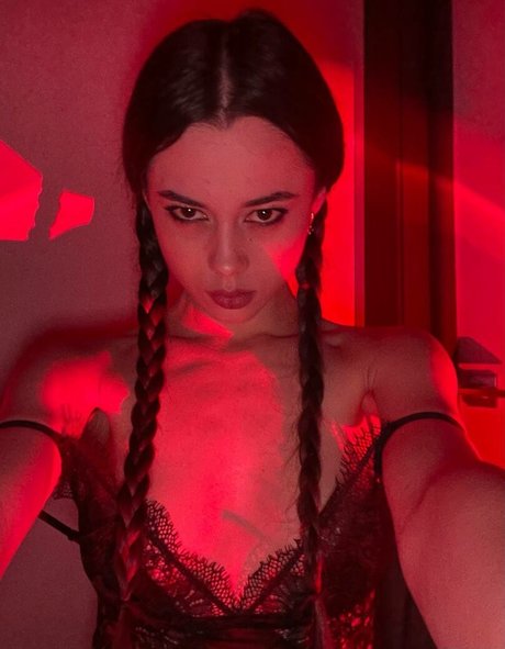 taanni sexy star pics