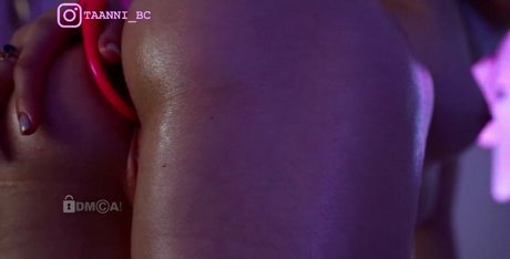 taanni best actress gallery