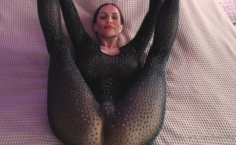 Flexy Amy art pornstar archive