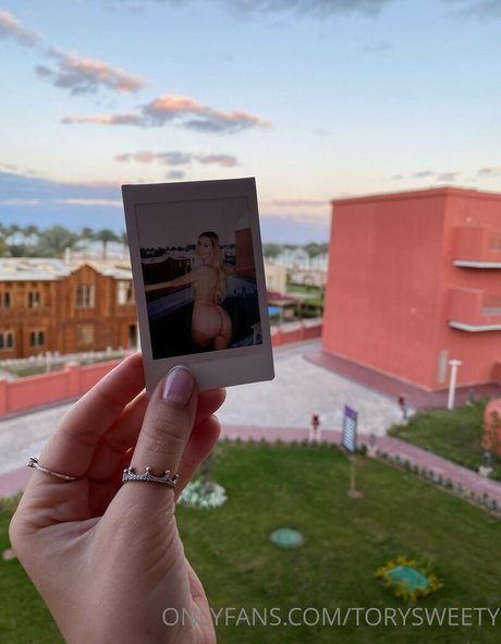 torysweety nude star img
