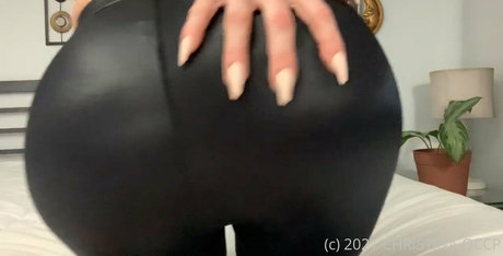 christinaqccp nude model img