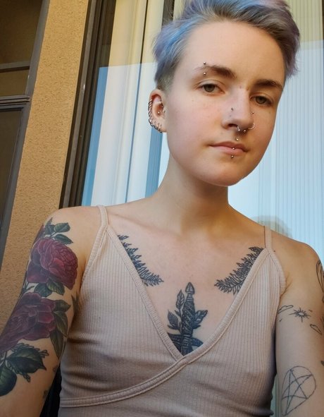 onlyfaery top pornstar pics