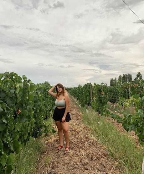 Noam L naked star pictures