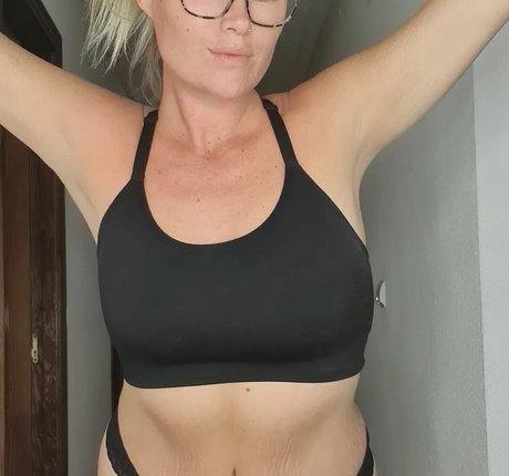 Abi Fox beautiful pornstar pictures