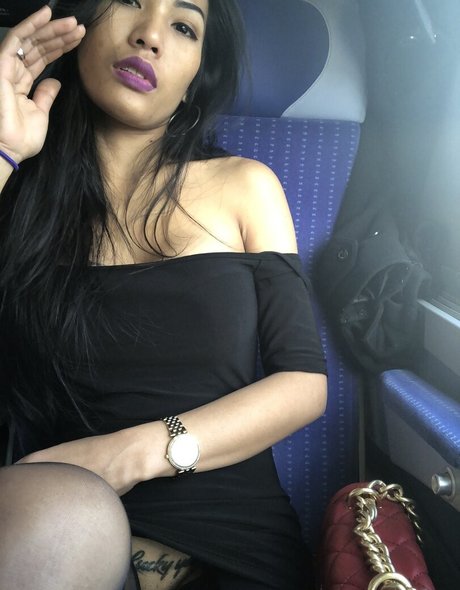 poopea art model gallery