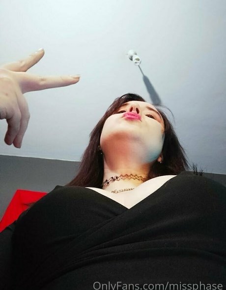 missphase sex model photo