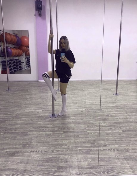 Vikamccline pornstar sex photo