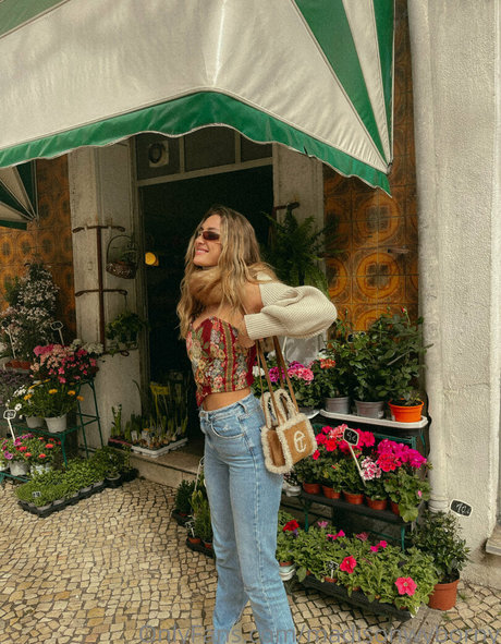 madisonwyborny art model pictures