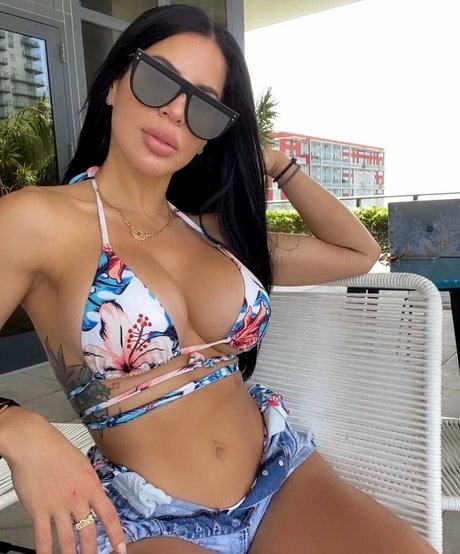 Yadydiva erotic pornstar images