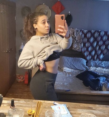 Emm Loomis hot star gallery