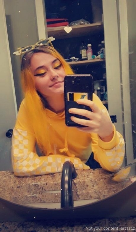 art1stdotz nudes pornstar photo