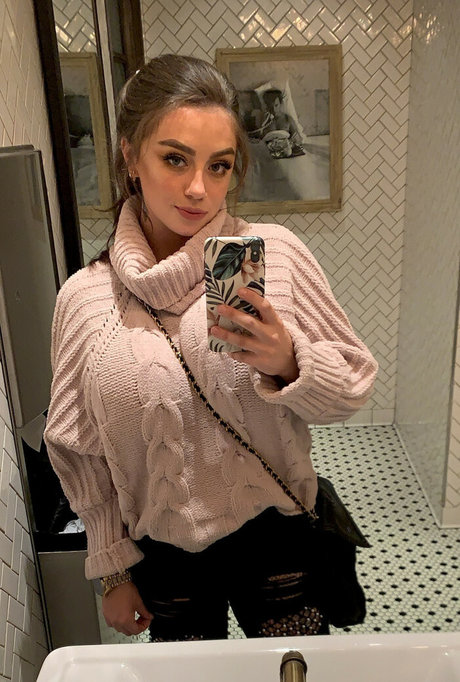 JuicyJade sexy pornstar images