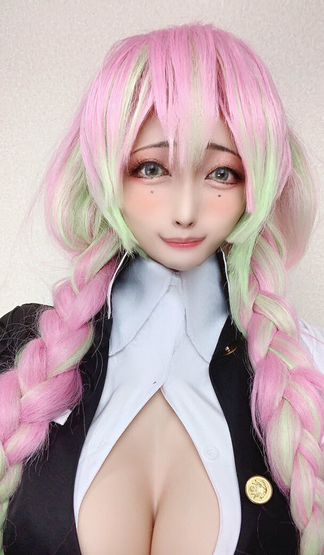 cosplayers momodayo adult actress pictures