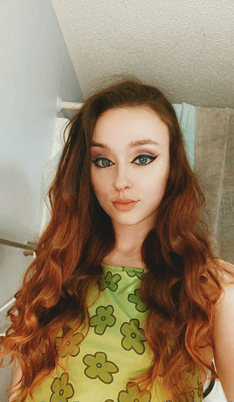 erikaeliseof model exclusive galleries