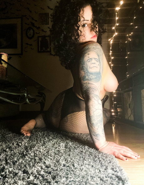 adellaaddams pretty pornstar img