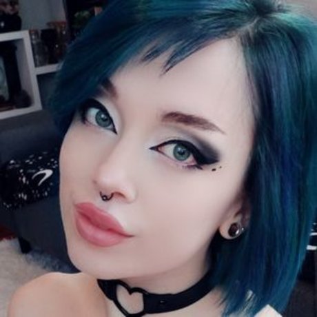 JinxieCosplay hd actress img