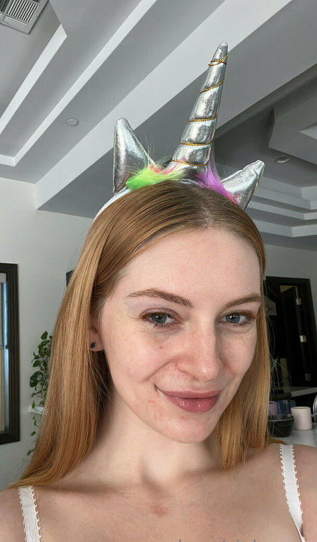 mayakendrickfree pornstar erotic picture