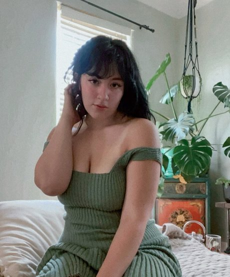 MapleDivine nice actress picture