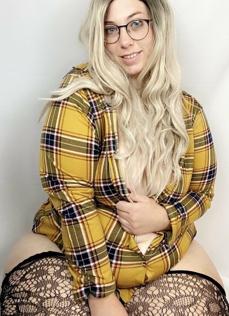 bbwtarah model pretty photos