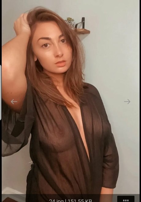 xoxokelss star naked pic