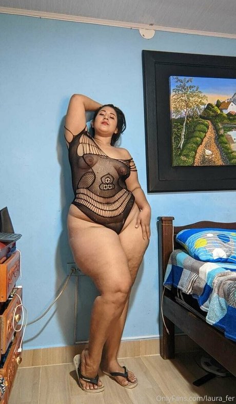 laura fer pornstar nude archive