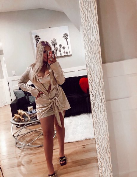 Tatiana Gianacopoulos model best gallery