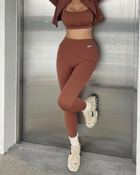 trans onlyfans pornographic photo