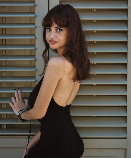 mom daughter onlyfans hot naked pic