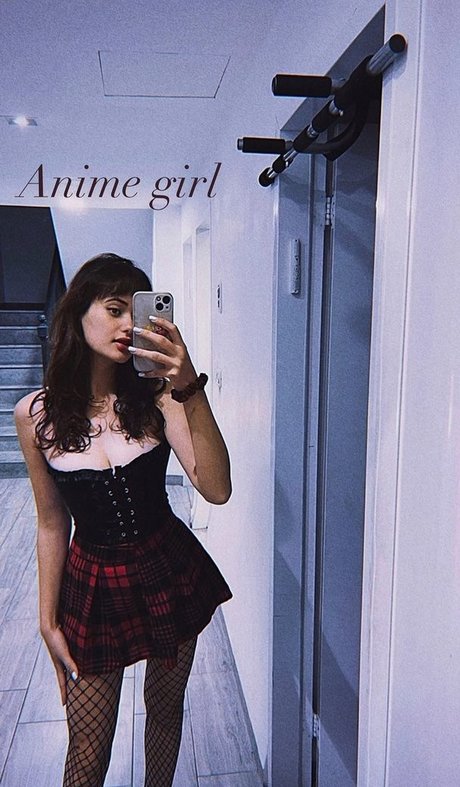 Linoy Tavor naked model picture