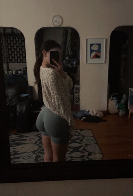 SophGara adult model pic